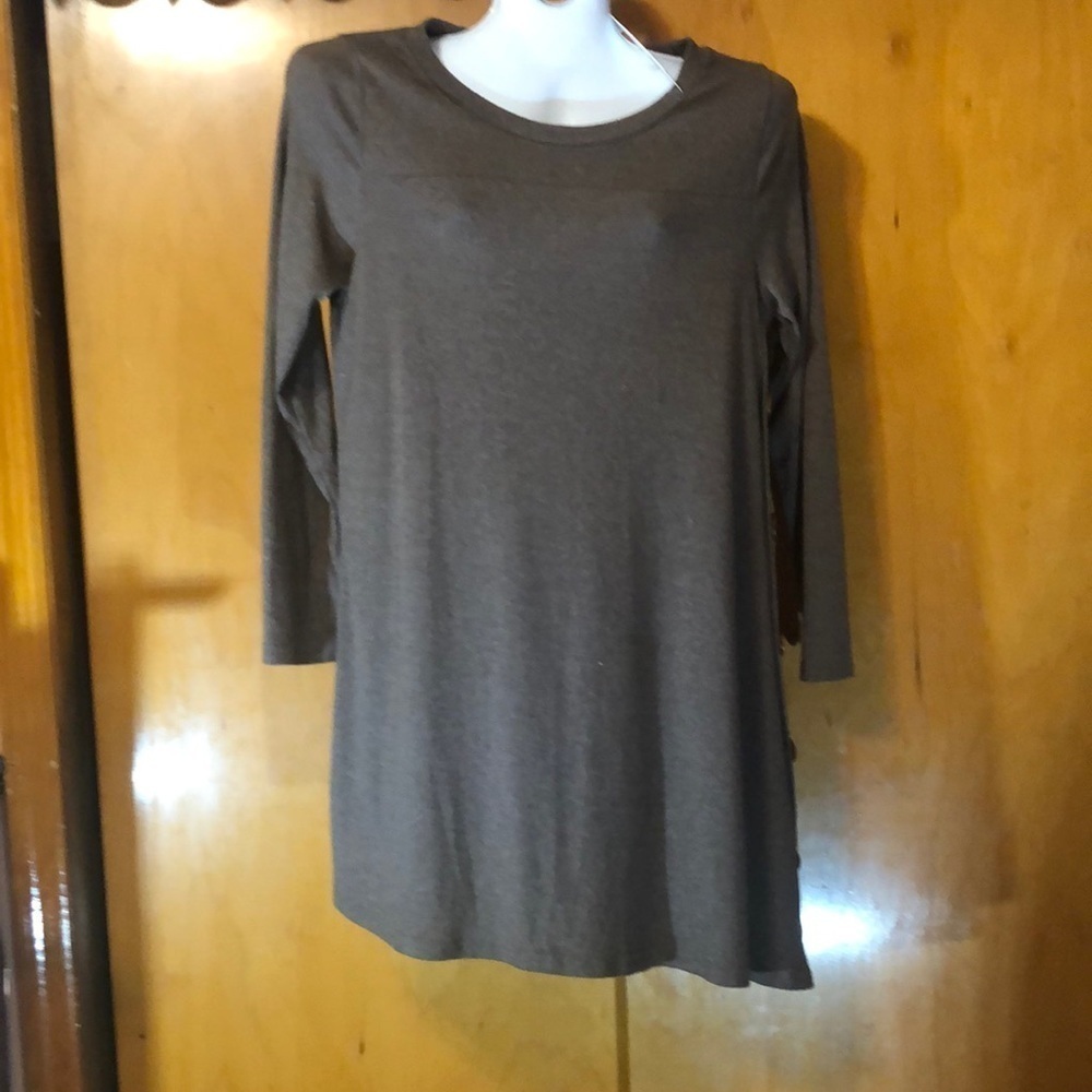 iGENJUN Women's Long Sleeve Scoop Neck Button Side Sweater Tunic Dress  Brown